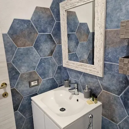 פארק נופש Mirice Vignola Mare Casa Giorgia *