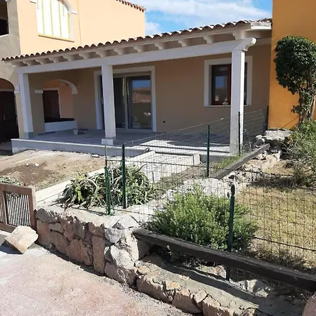 Kompleks wypoczynkowy Mirice Vignola Mare Casa Giorgia Aglientu