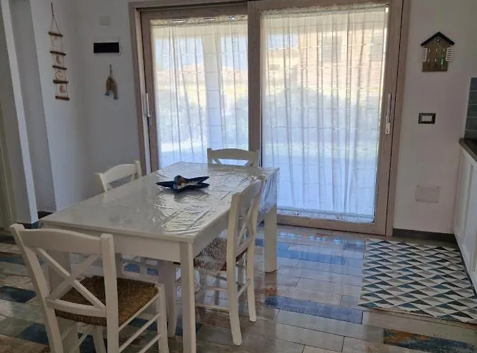 Mirice Vignola Mare Casa Giorgia *